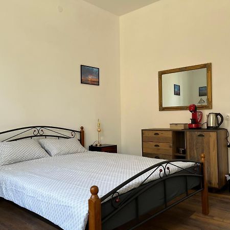 Prista Guest Rooms 鲁塞 外观 照片