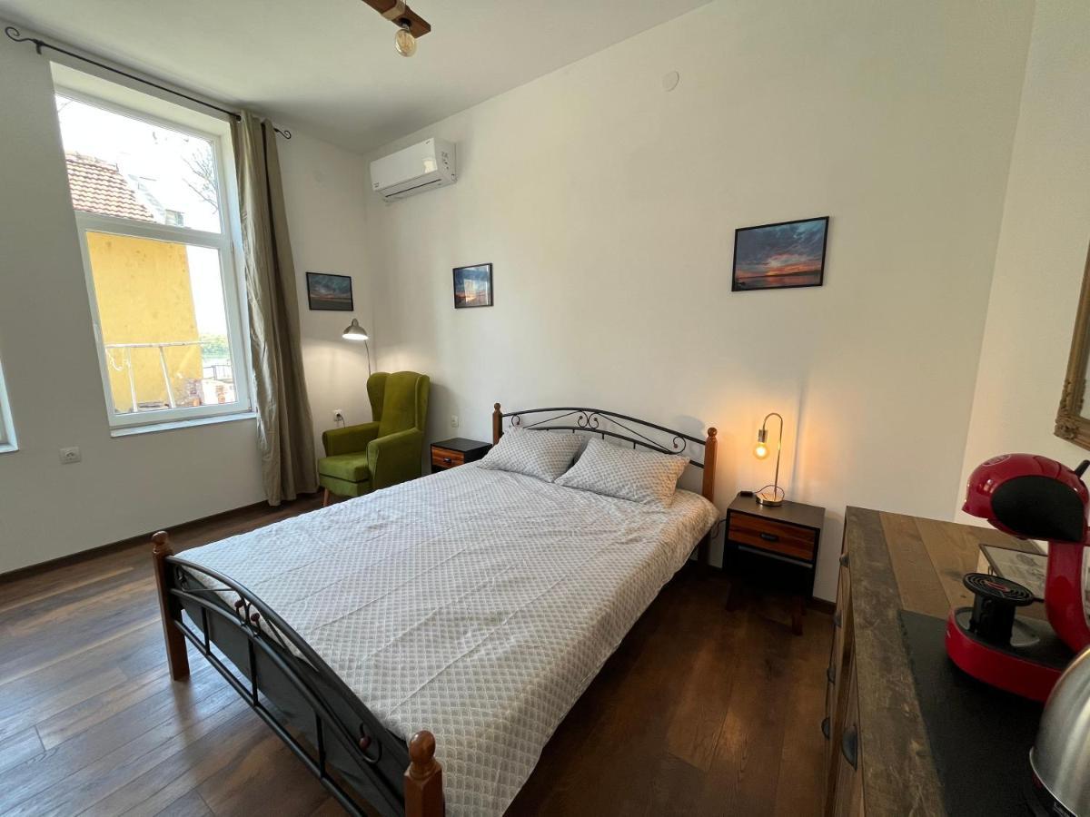 Prista Guest Rooms 鲁塞 外观 照片