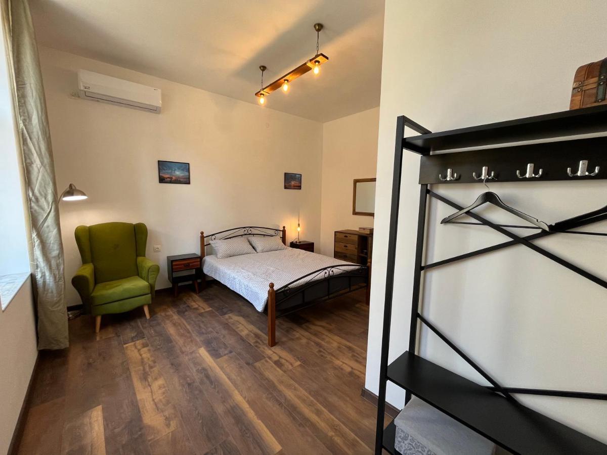 Prista Guest Rooms 鲁塞 外观 照片